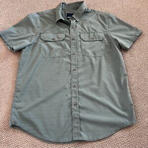 Prana Men's Green Button Down Short Sleeve Shirt-medium